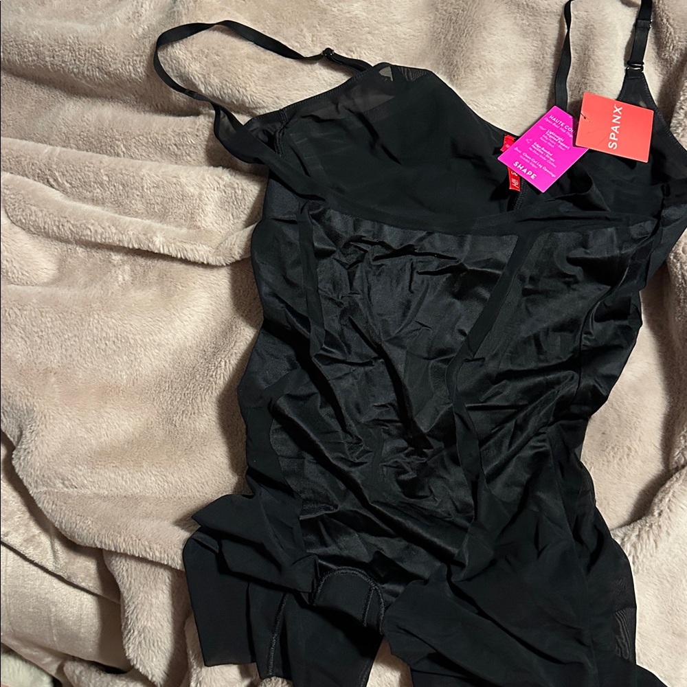 SPANX Haute Contour Open-Bust Mid-Thigh Bodysuit NWT size L/G